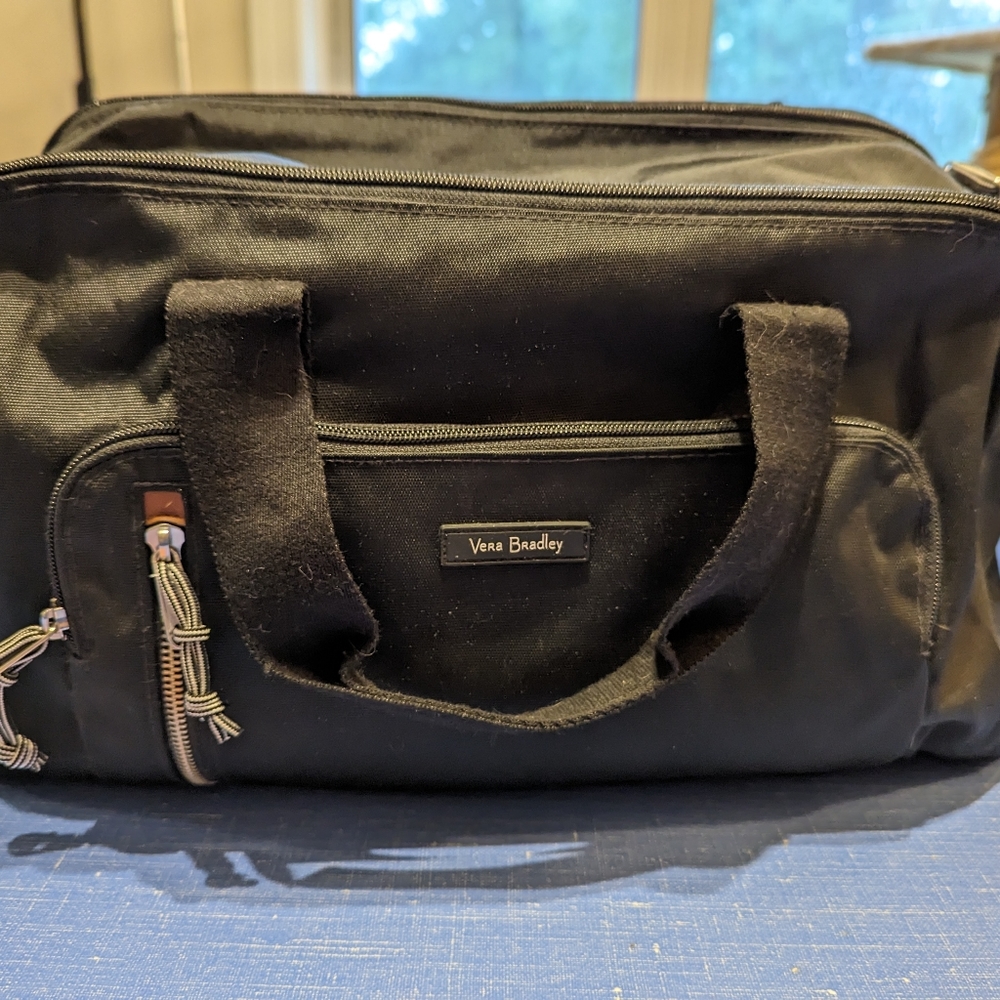 Weekender style vera Bradley reactive bag